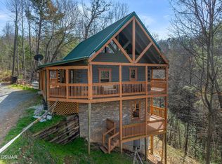 4210 S Boogertown Rd, Sevierville, TN 37876