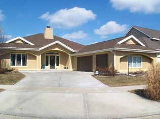 1305 Hanover Ct, Waunakee, WI 53597