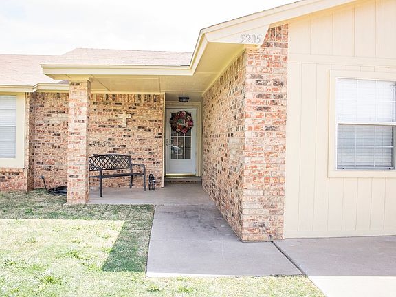 2nd image of 5205 Sunnyside Dr
