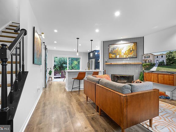 2nd image of 6651 High Valley Ln