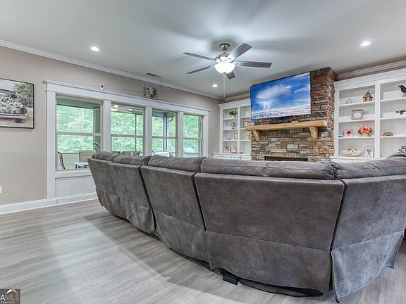 4th image of 2529 Shockley Springs Dr