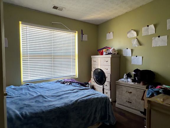 4th image of 173 Goldleaf Dr