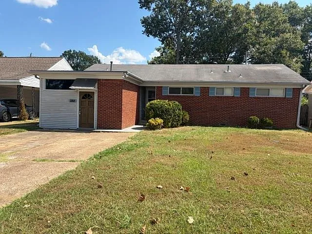 3 bed, 2.0 bath, 1756 sqft, $1,750 — Photo 1