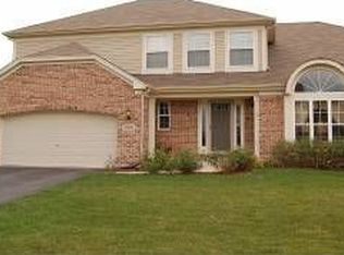 906 Rivers Edge Dr, Minooka, IL 60447