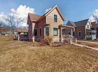 116 Garfield Ave, Evansville, WI 53536