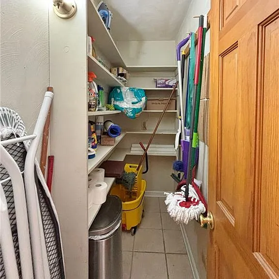 1433 Williams Cir — Photo 24