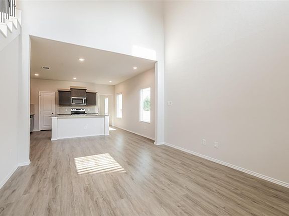 2nd image of 15362 Estrella Ct W