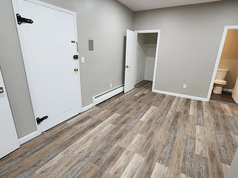 40 Evergreen St #14 — Photo 9