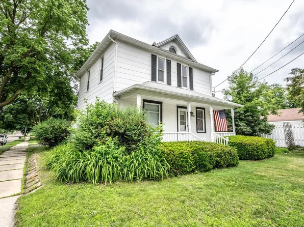207 14th St NE, Rochester, MN 55906