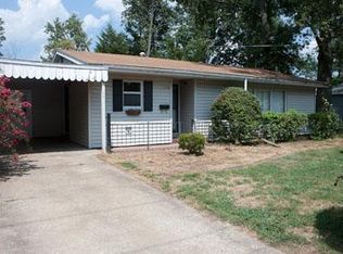 1710 W Walnut St, Marion, IL 62959