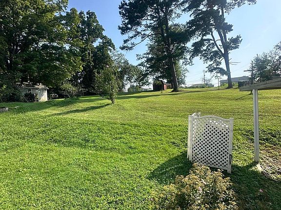 4th image of 5406 Greencrest Rd