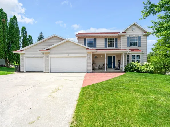 365 Hyland Trl, Mayville, WI 53050