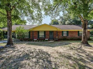 833 Burntleaf Ln, Tallahassee, FL 32310