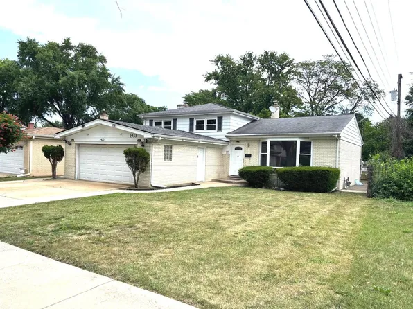 1933 Birch St, Des Plaines, IL 60018
