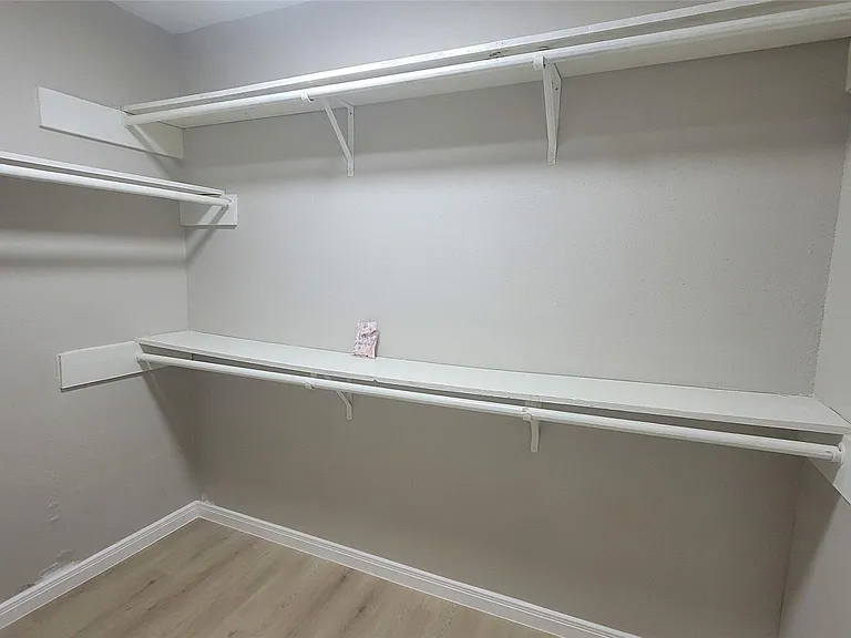 22131 Pearl Lake Dr — Photo 14