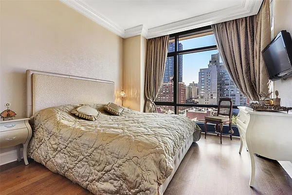 Sold by Engel & Völkers New York City | media 8