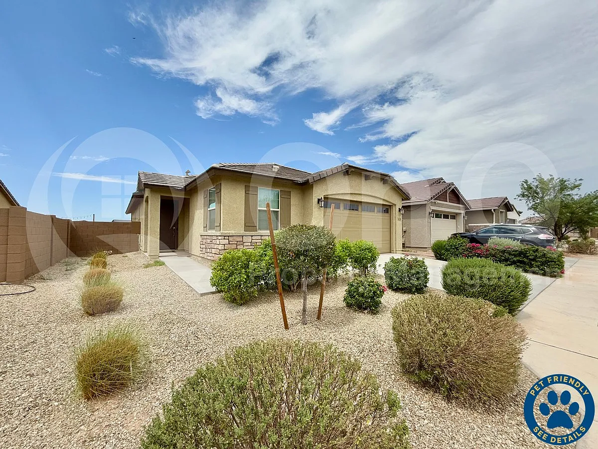 4 bed, 4.0 bath, 1954 sqft, $2,499 — Photo 1