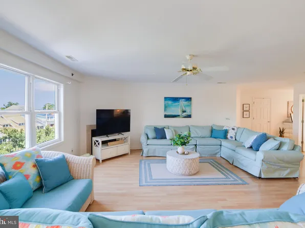 24 Brooklyn Ave #E, Rehoboth Beach, DE 19971