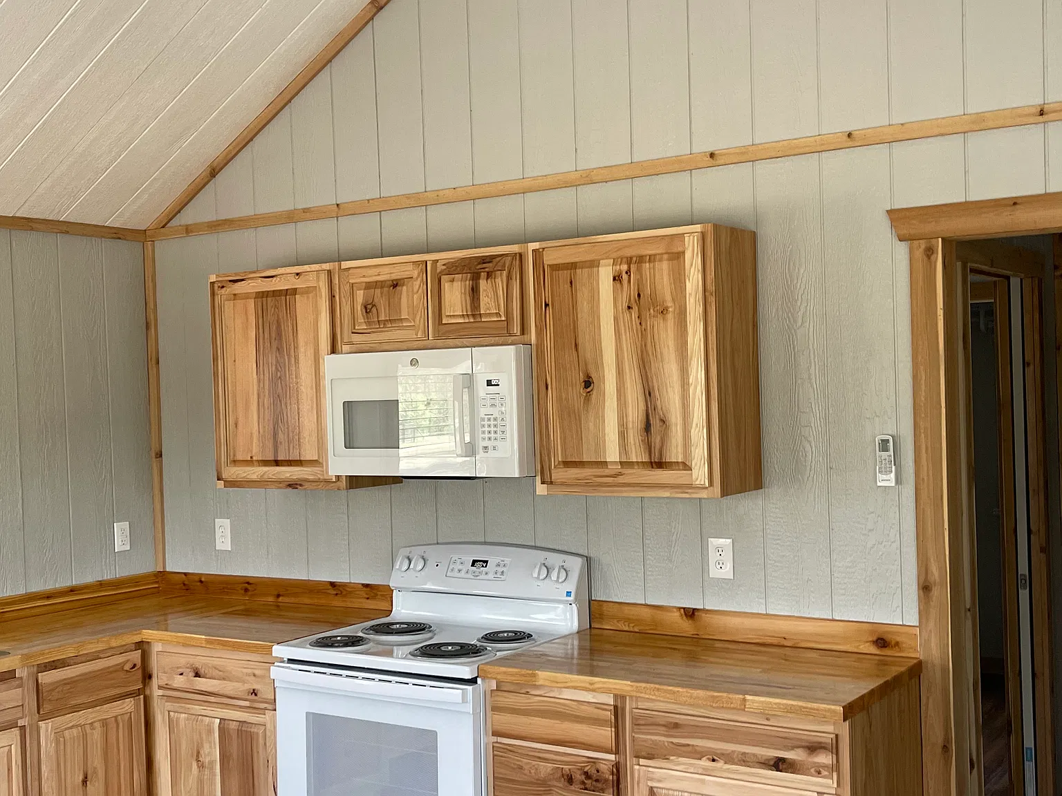 2 bed, 640 sqft, $1,400 — Photo 4