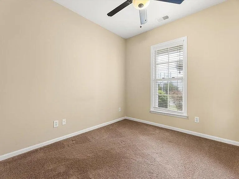 217 Trillium Ave — Photo 9