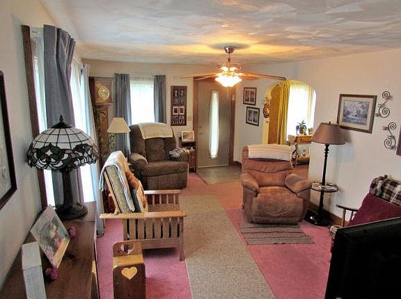 5th image of 300 Birdsall St