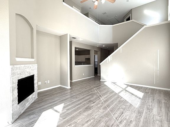 2nd image of 1420 Kingston Pl