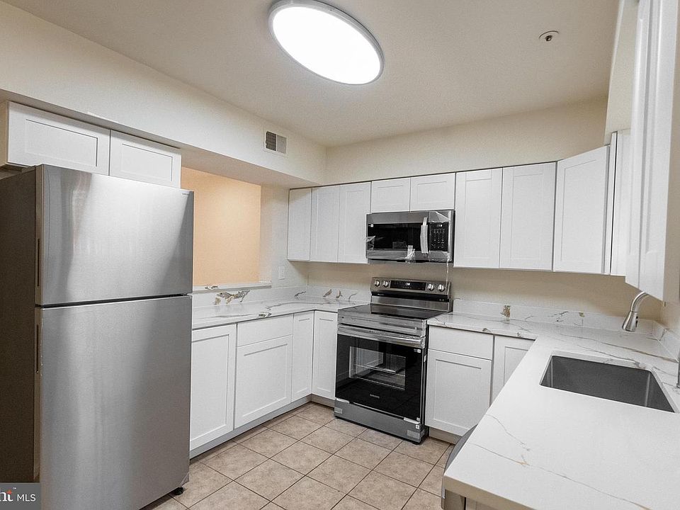 1st image of 1739 Countrywood Ct