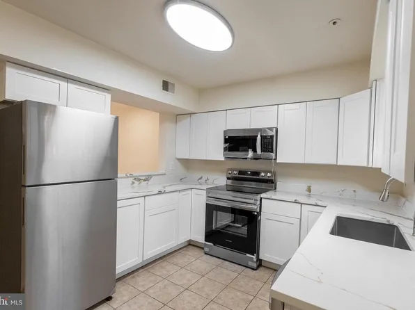1739 Countrywood Ct, Landover, MD 20785