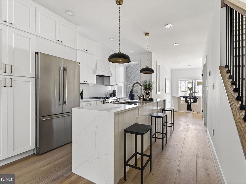 1st image of 609 Harvard St NW