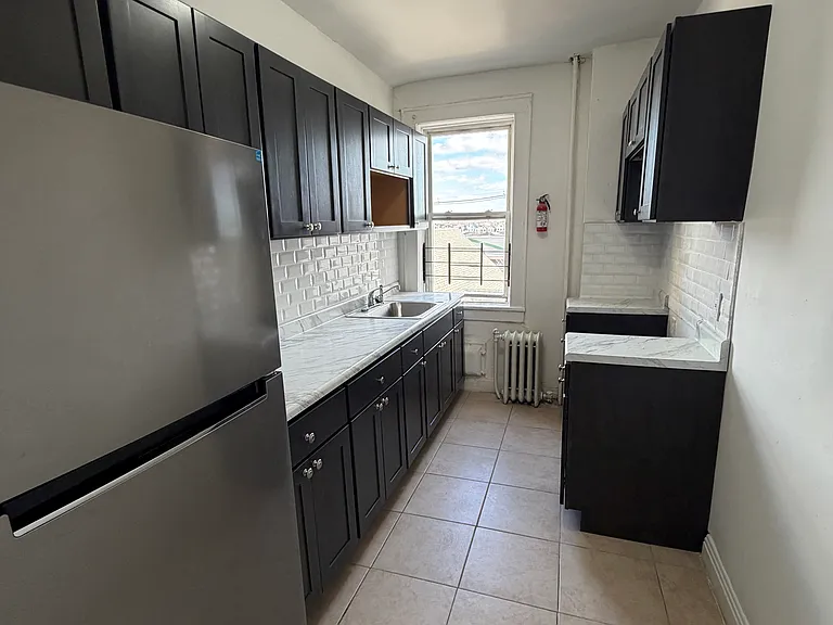 1011 East Jersey Street — Photo 12