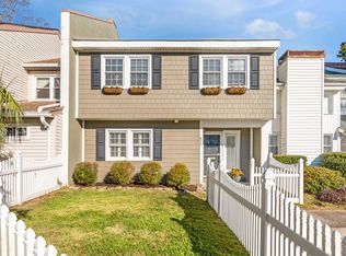 617 Bay Tree Ct, Mount Pleasant, SC 29464