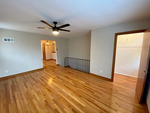 3rd image of 5106 Jamieson Ave #A
