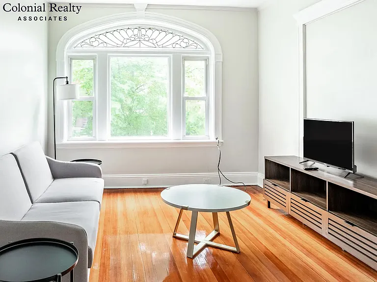 10 Strathmore Rd #22 — Photo 17