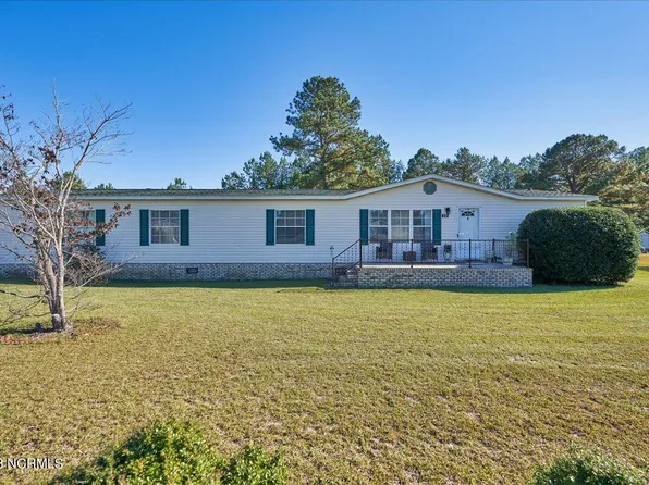 145 Meadowfield Circle, Aberdeen, NC 28315