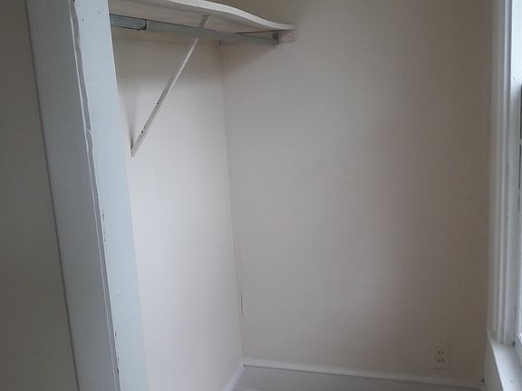 2nd image of 409 Charles St