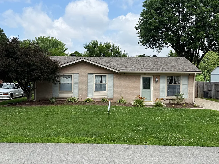 6802 Lake Buckhorn Ct — Photo 2