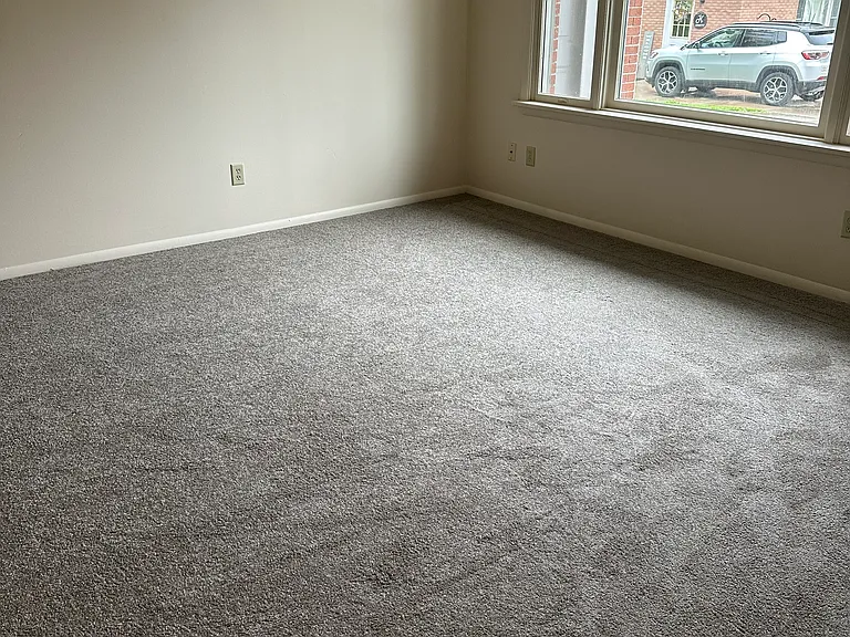 111 Evergreen St #10 — Photo 1