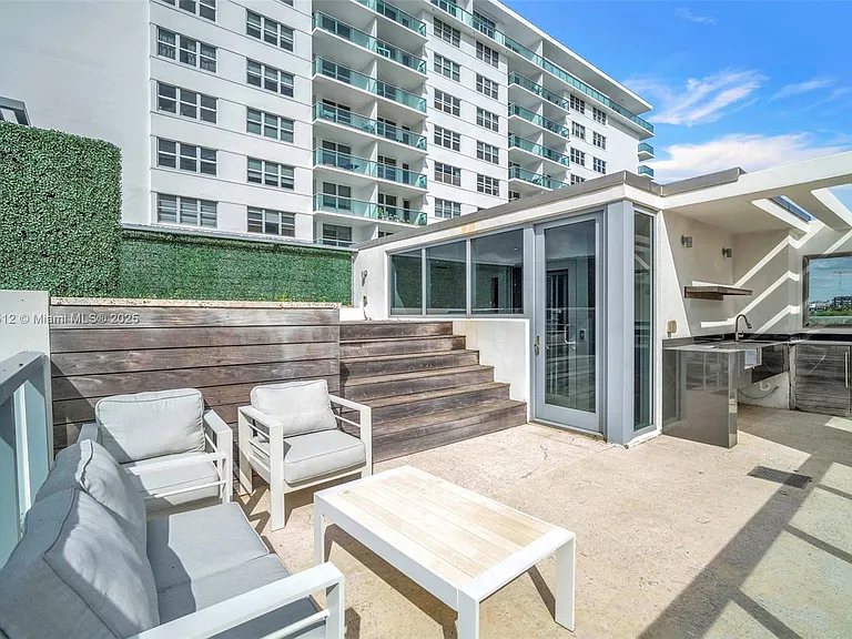 9501 Collins Ave #1 — Photo 45
