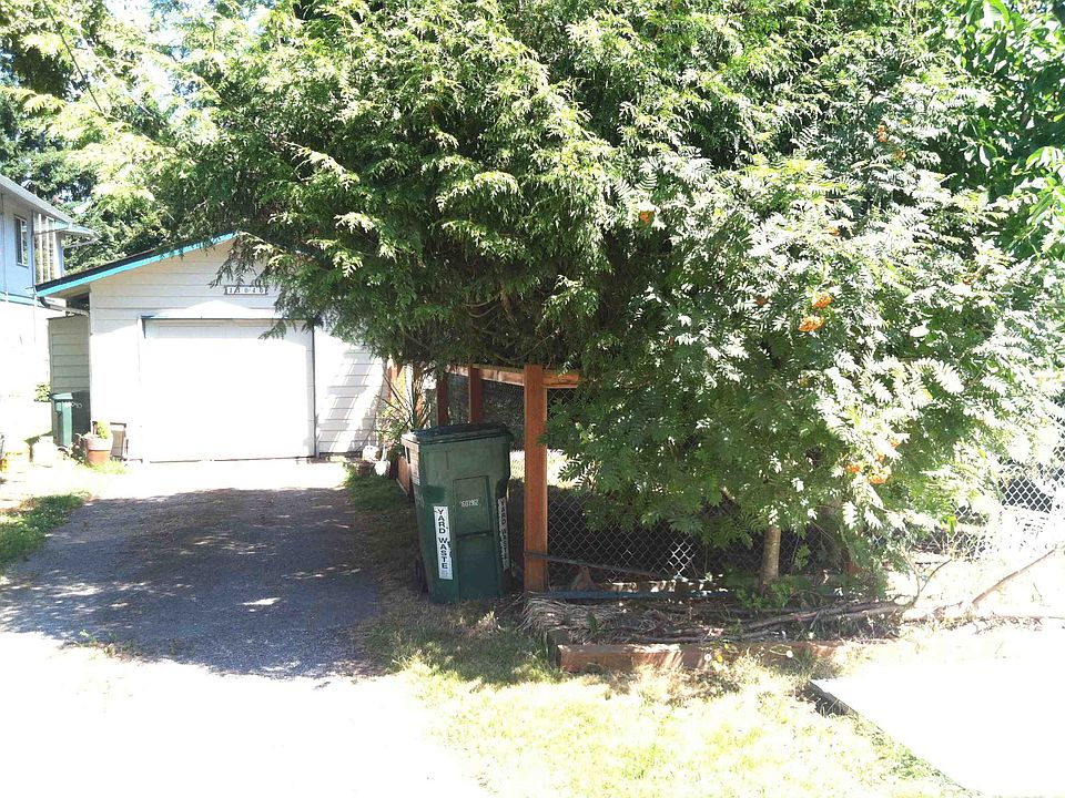 1st image of 13040 19th Ave NE