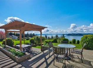 1074 Paha View Dr, Fox Island, WA 98333