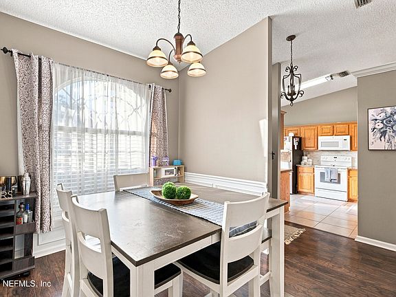 5th image of 2959 MAJESTIC OAKS Lane
