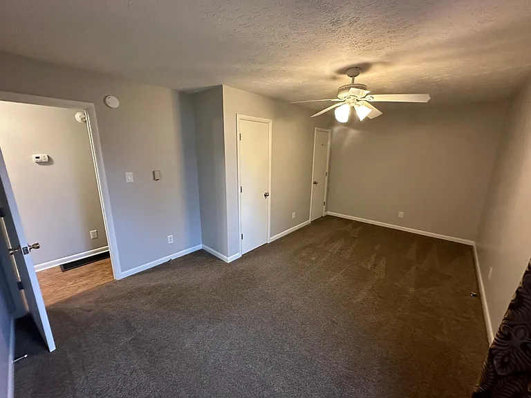 823 Bass Ln — Photo 10