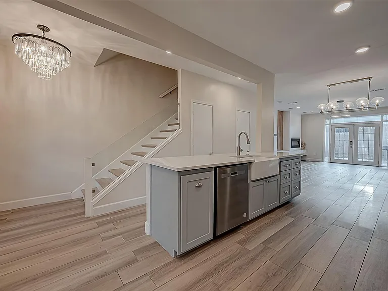 7497 Brompton St #7497 — Photo 2
