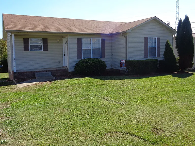 1005 Poppy Seed Dr — Photo 1
