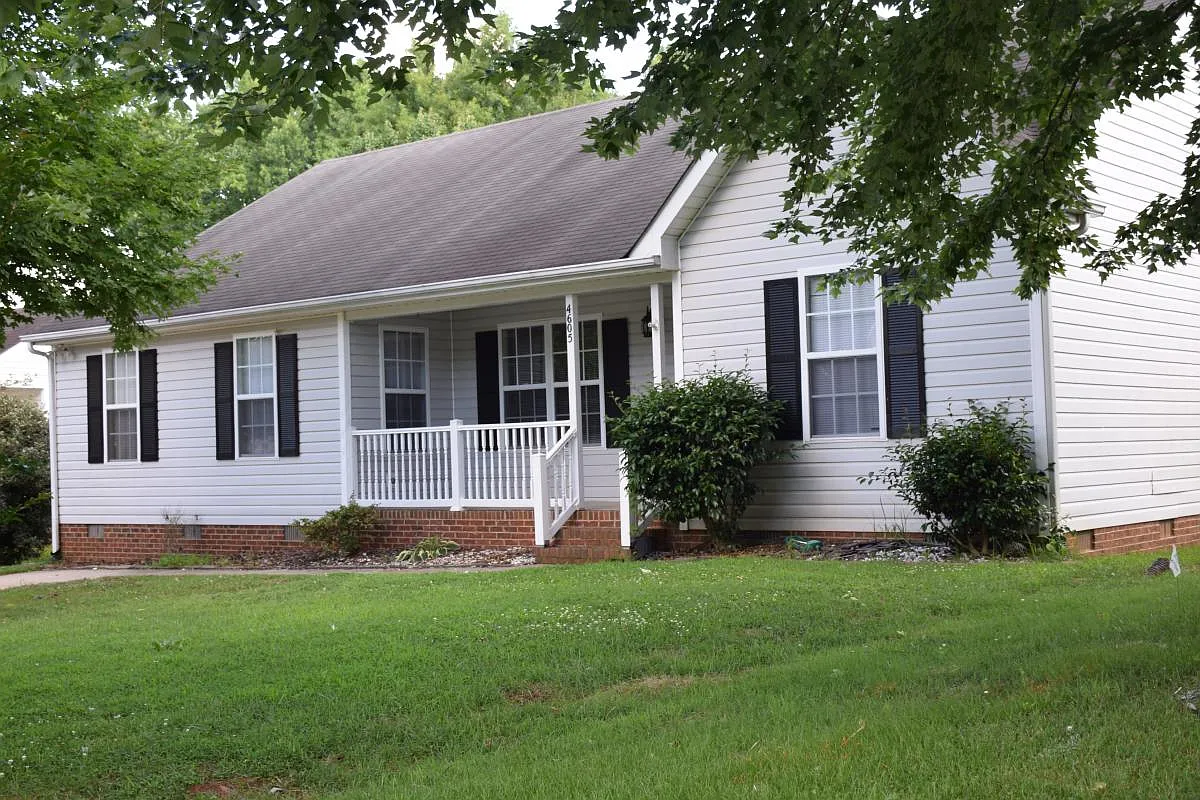 3 bed, 1525 sqft, $1,750 — Photo 1