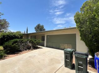 15650 Washoan Rd, Apple Valley, CA 92307