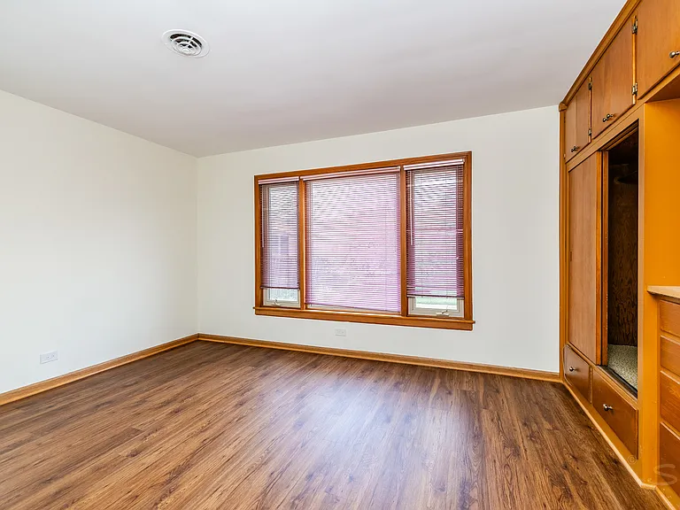 2334 S 10th Ave — Photo 13