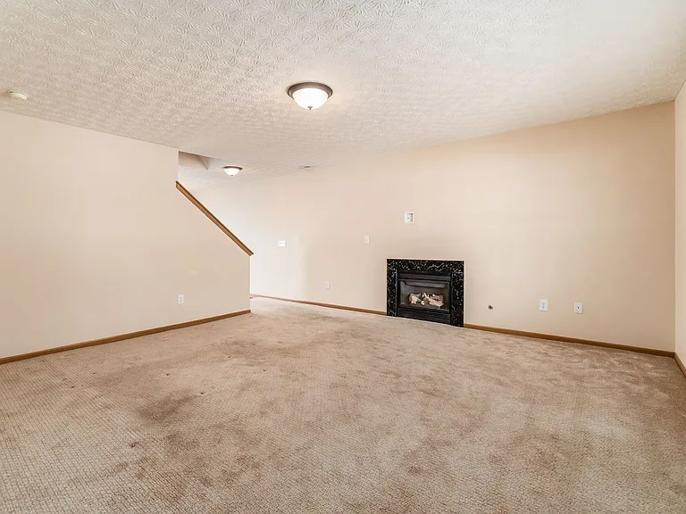 135 Saratoga St — Photo 7