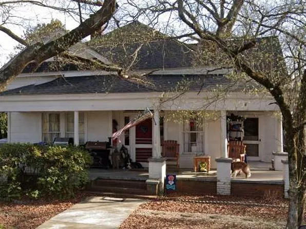 209 Oak St, Ridge Spring, SC 29129