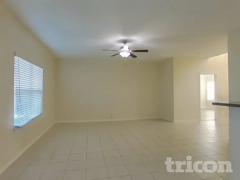 640 Totem Trail Dr — Photo 2